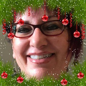 Meet your Posher, Suzanne